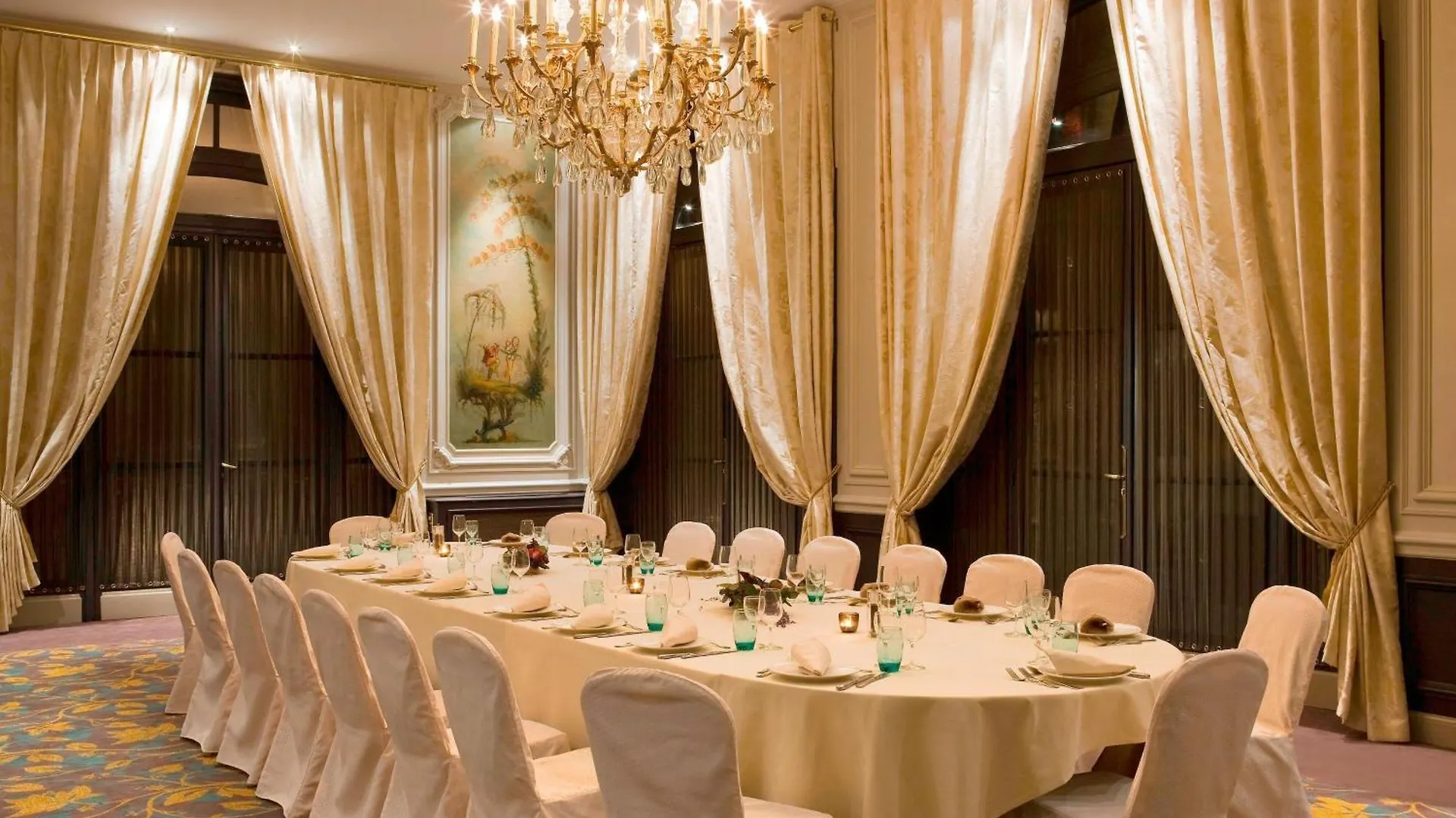 Paris Marriott Opera Ambassador Hotel 4*,  France