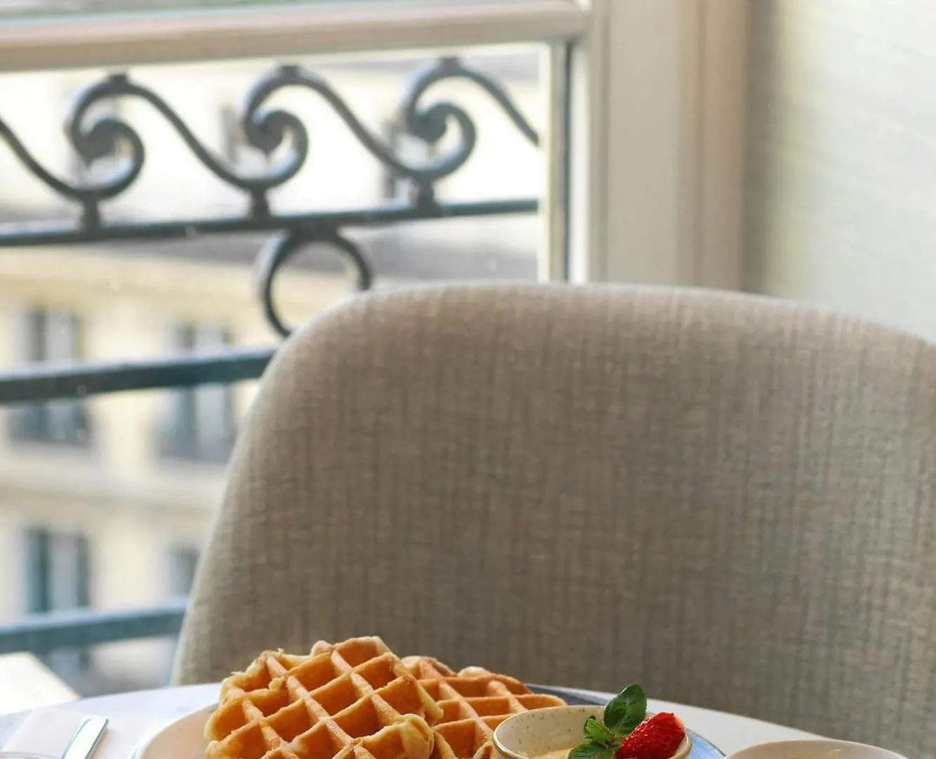 ****  Paris Marriott Opera Ambassador Hotel France
